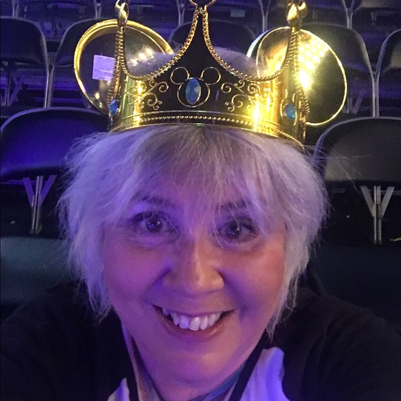 Meet your Posher, Elizabeth - Picture 11 of 17